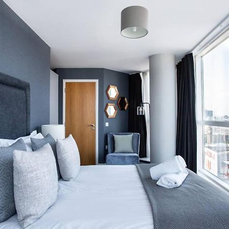 Titanic & City Views, Ultra Luxury City Parking Belfast Exterior photo
